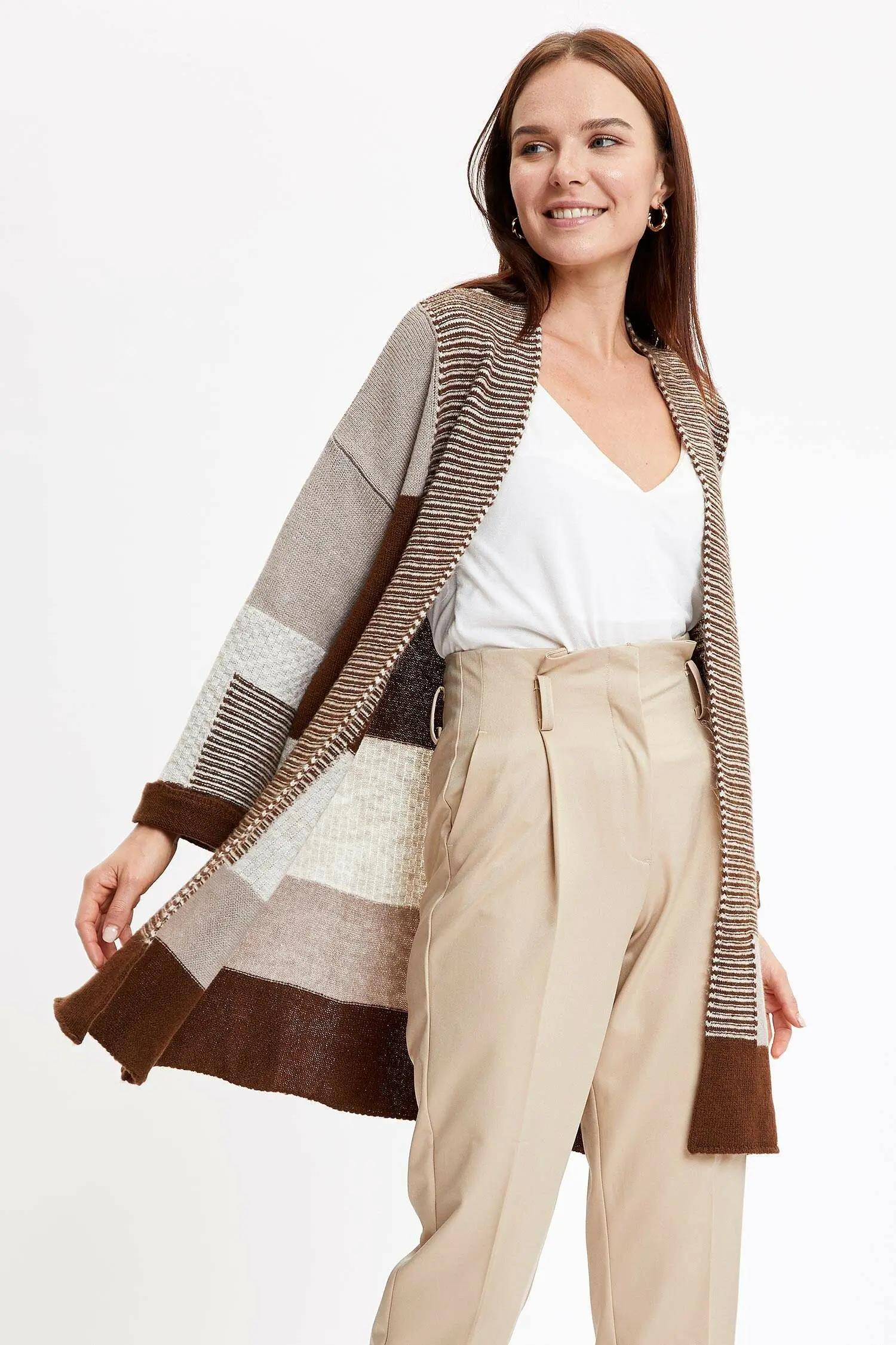 Desenli Regular Düşük Kollu Fit Triko Hırka